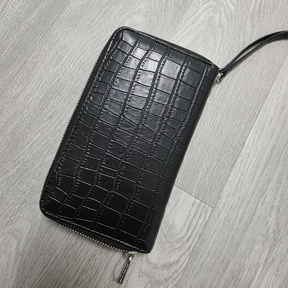 French Connection Black Croc-Embossed Wristlet Wallet & Phone Case - Like New!